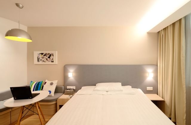 Customer Deluxe room category